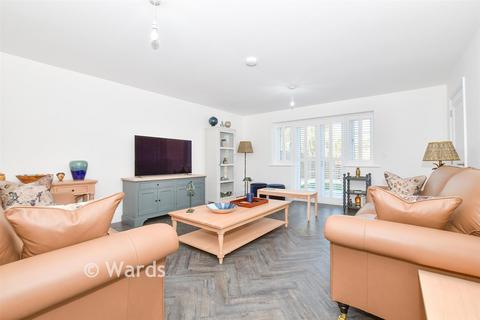 5 bedroom detached house for sale, Chapel Garden Close, West Malling ME19