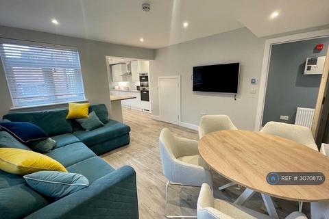 6 bedroom end of terrace house to rent, St. Katherines Road, Exeter, EX4