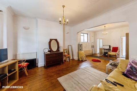 5 bedroom end of terrace house for sale, Lansdowne Road, Ilford, IG3