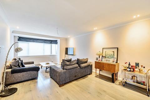 undefined, Hillcrest Gardens, London