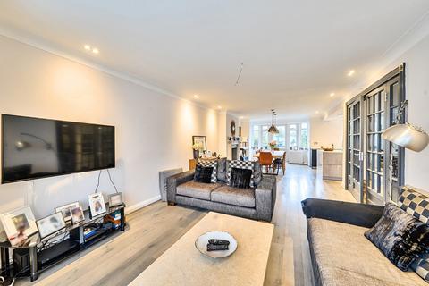 undefined, Hillcrest Gardens, London