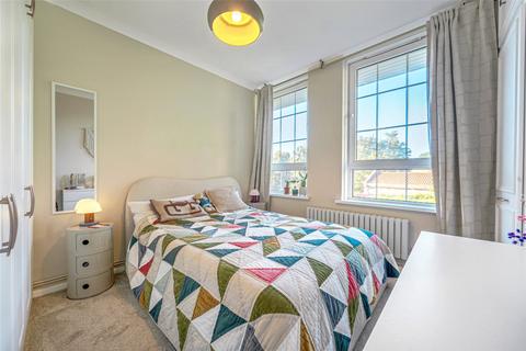 1 bedroom apartment for sale, Swan Road, London