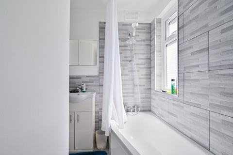 1 bedroom flat to rent, St Augustines Road, Camden, London, NW1
