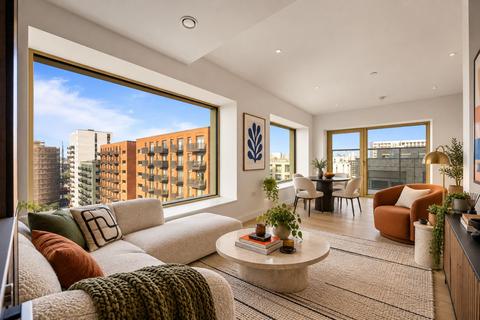 1 bedroom flat for sale, Starboard Way, London, E16
