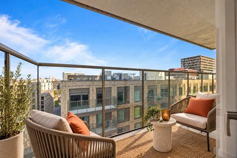 1 bedroom flat for sale, Starboard Way, London, E16