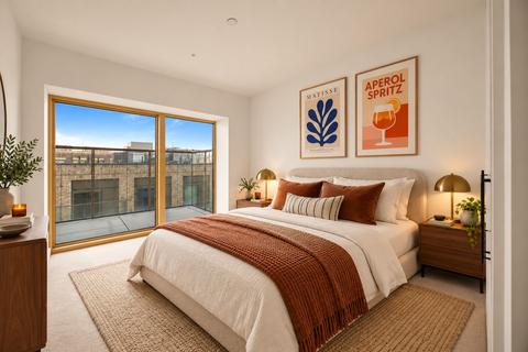 1 bedroom flat for sale, Starboard Way, London, E16