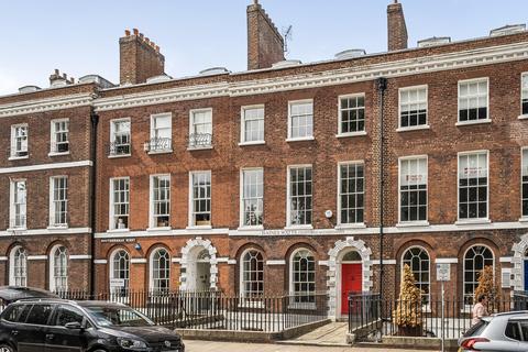 5 bedroom terraced house for sale