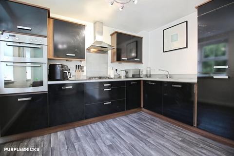 4 bedroom semi-detached house for sale, Jilling Gardens, Dewsbury, WF12