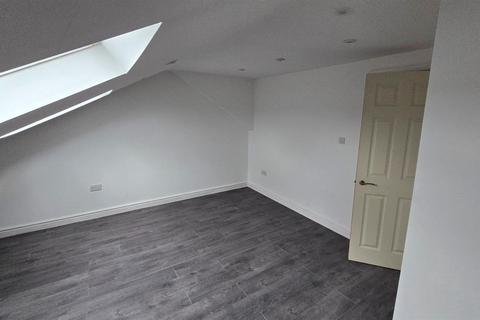 4 bedroom house to rent, Filey Road, Stockport M14