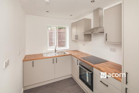Flat to rent, Upper Tulse Hill London SW2