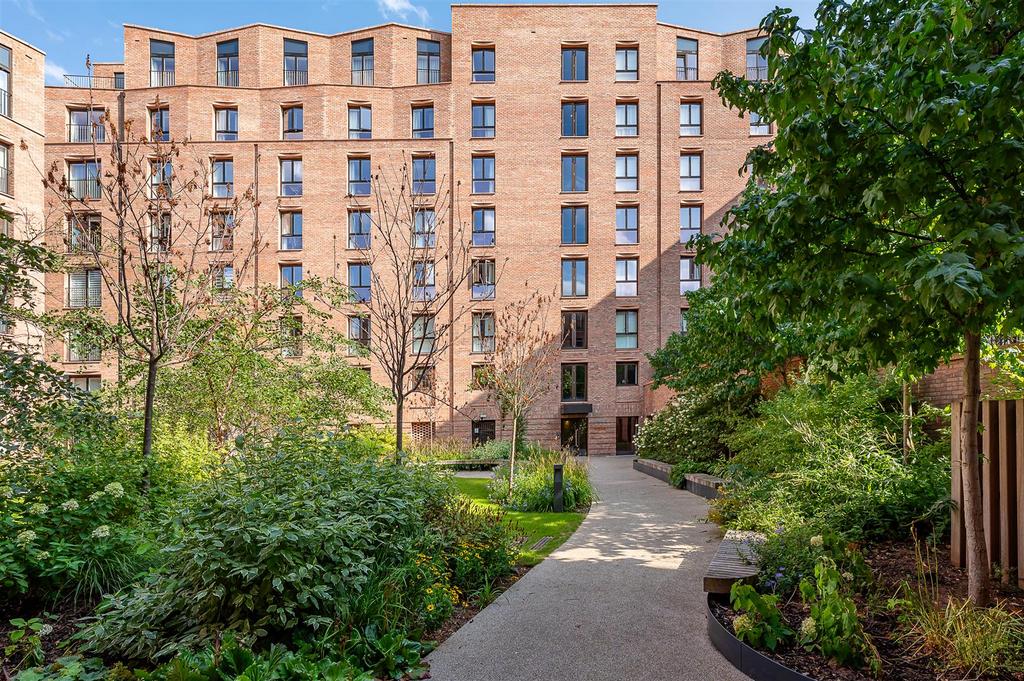 Kings, Hudson Quarter, Toft Green... 2 bed apartment for sale - £350,000