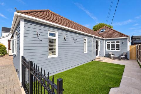 4 bedroom chalet for sale, Ashingdon Road, Rochford