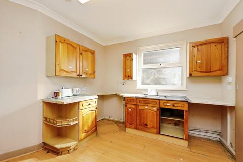2 bedroom terraced house for sale, Sangley Road, London, SE6