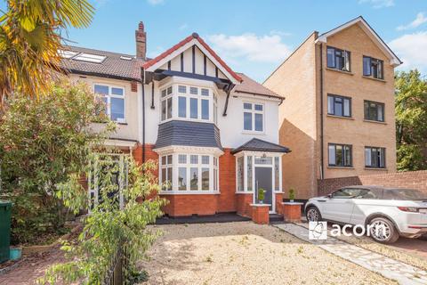 Flat to rent, Upper Tulse Hill London SW2