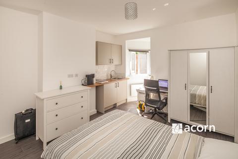 Flat to rent, Upper Tulse Hill London SW2