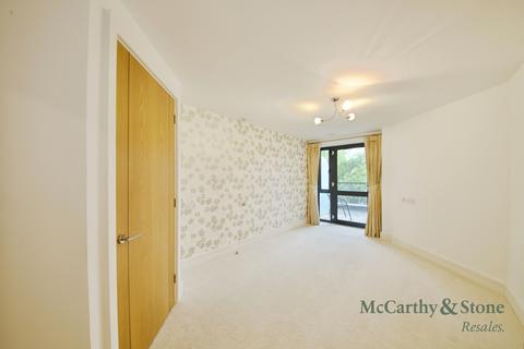 1 bedroom apartment for sale, Mandeville Court, Darkes Lane, Potters Bar, Hertfordshire, EN6 1BZ