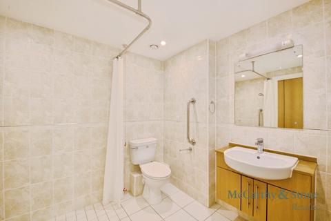 1 bedroom apartment for sale, Mandeville Court, Darkes Lane, Potters Bar, Hertfordshire, EN6 1BZ