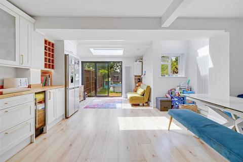 4 bedroom terraced house for sale, Mill Road, Twickenham