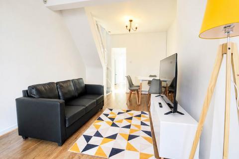 2 bedroom flat share to rent, Bishopgate Street - BILLS EXCLUDED, Wavertree, Liverpool