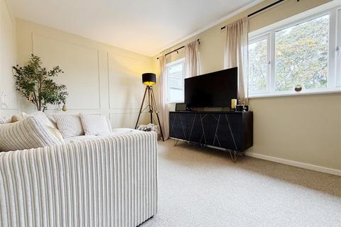 1 bedroom apartment for sale, Chester Road, Wrexham LL12