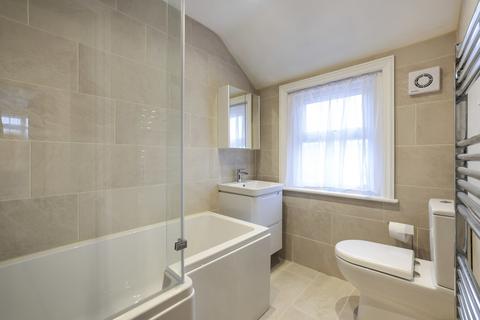 3 bedroom semi-detached house to rent, Ducks Hill Road, Ruislip, HA4