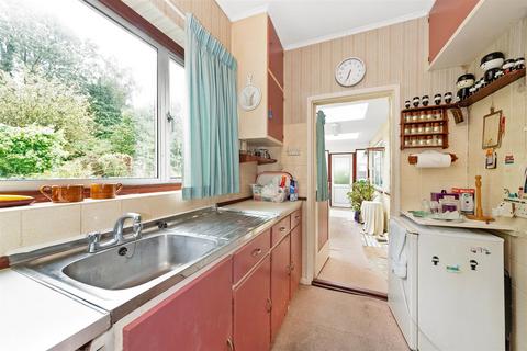 2 bedroom detached bungalow for sale, Keston Avenue, Coulsdon CR5
