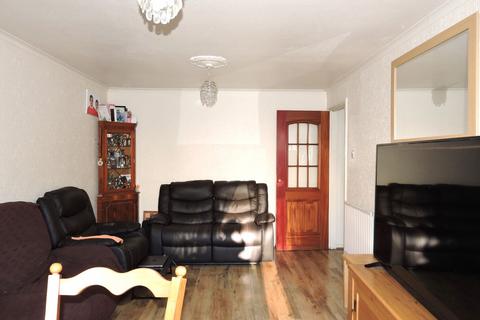 3 bedroom terraced house for sale, Fishers Close, Waltham Cross, EN8