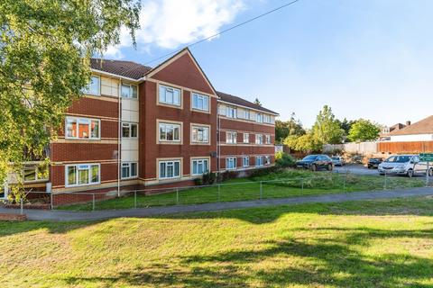 1 bedroom flat for sale, Wide Lane, Southampton, Hampshire, SO18