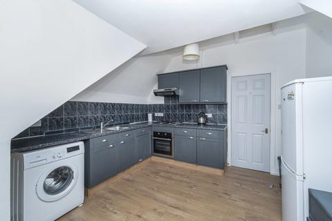 2 bedroom flat to rent, St. Leonards Road, London, W13