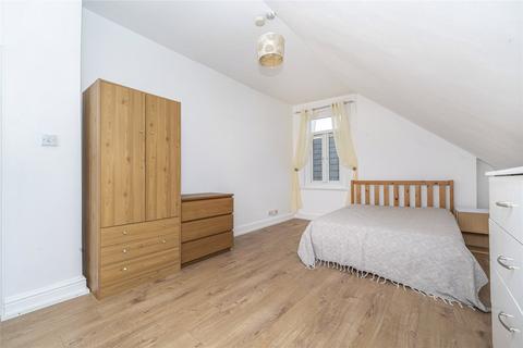 2 bedroom flat to rent, St. Leonards Road, London, W13