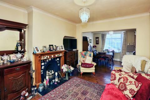 2 bedroom semi-detached house for sale, Furze Road, Southampton