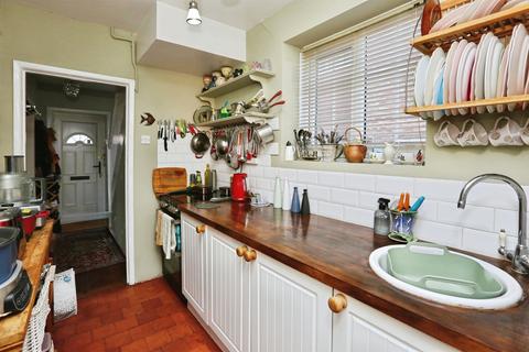 2 bedroom semi-detached house for sale, Furze Road, Southampton