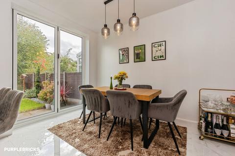 3 bedroom semi-detached house for sale, Arbury Avenue, Cheadle Heath, SK3