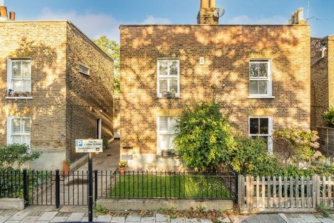 3 bedroom terraced house for sale, Larkhall Lane, London SW4