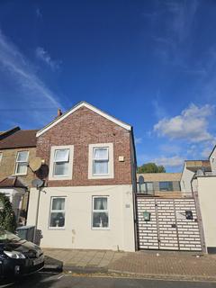 2 bed flat/apartment for rent in Stock Street, London E13