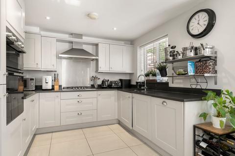 4 bedroom detached house for sale, Soprano Way, Esher, KT10