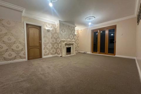 3 bed semi-detached house for rent in North Road, Dewsbury, West Yorkshire, WF13