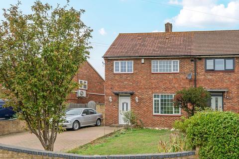 3 bedroom end of terrace house for sale, Anstridge Road, London