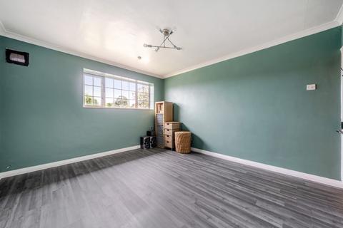 3 bedroom end of terrace house for sale, Anstridge Road, London