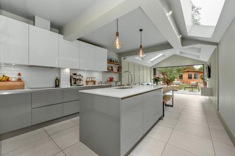 4 bedroom semi-detached house for sale, Albany Road, Hersham, Walton-on-Thames, Surrey, KT12