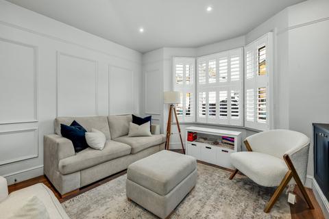 4 bedroom semi-detached house for sale, Albany Road, Hersham, Walton-on-Thames, Surrey, KT12