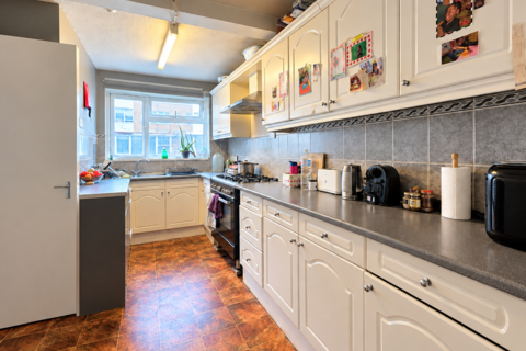 3 bedroom maisonette for sale, Selborne Avenue,  London, E12