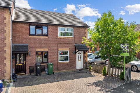 2 bedroom end of terrace house to rent, St. Philips Drive, Evesham