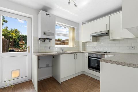 2 bedroom end of terrace house to rent, St. Philips Drive, Evesham