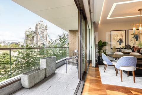 2 bedroom apartment for sale, Blenheim House, Crown Square, One Tower Bridge