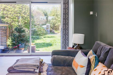 3 bedroom detached house for sale, Walton Avenue, RG9 1LA