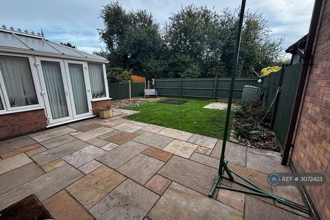 5 bedroom detached house to rent, Becconsall Drive, Crewe, CW1