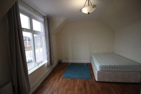 2 bedroom house to rent, Pallion Road
