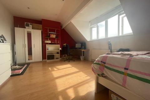 2 bedroom terraced house to rent, Beulah Terrace, Leeds, LS6