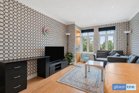 2 bedroom flat to rent, Albany Park Road, Kingston Upon Thames KT2